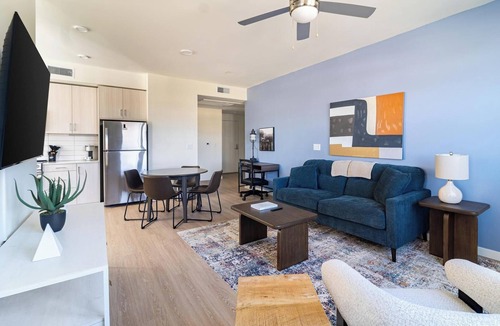 Temecula Apartment | Landing | Stunning 2BD, Gym, Yoga Studio