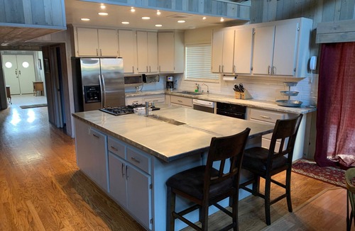 Discovery Bay House | Large Comfortable Waterfront Home, new dock and paddle boards! Up to 18 guests