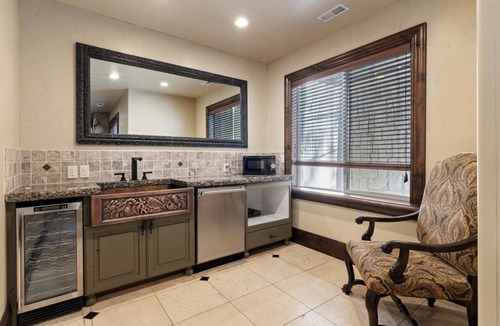 Olympus Cove House | Large Executive Home High in Olympus Cove with Amazing Valley Views