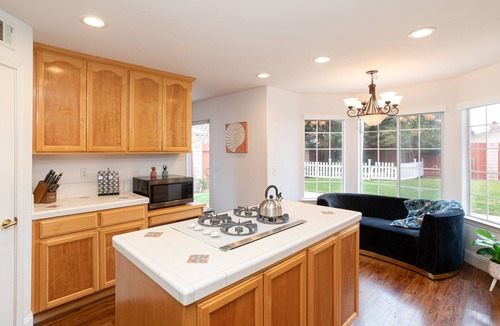 Grover Beach House | *LARGE GAME ROOM BUILT FOR FUN!*