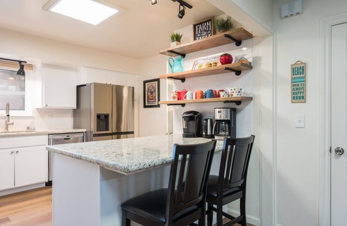 San Luis Obispo House | Large home close to Downtown, Hiking, CalPoly, Beaches, Wineries, Shopping