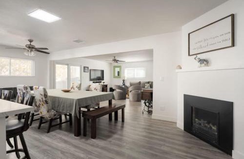 Lemon Grove House | Large Home Hot Tub Firepit BBQ Attached Studio
