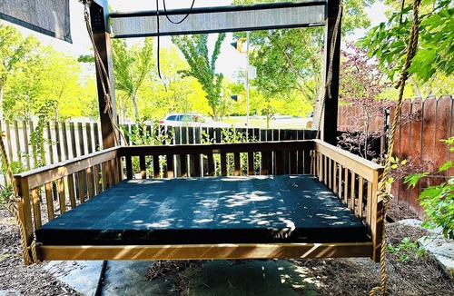 Murray Villa | Large Hot Tub, 3 King Beds, 2 Master Bedrooms, MassageChair, 4.5 bath
