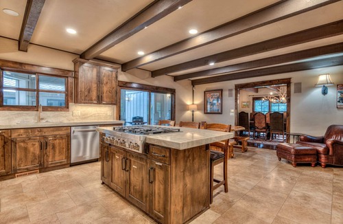 Sunriver House | Large Lodge Home, Hot tub, 9 bedroom, 6 bath, Sleeps 20