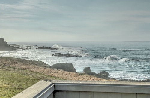 Sea Ranch House | Large Ocean Front home Dog Friendly located on Wild Iris