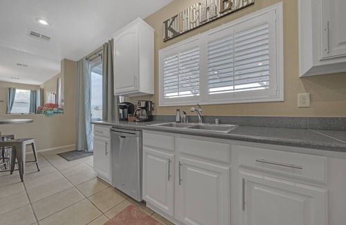 Spring Valley House | Large Pool & Spa + Pool Table, BBQ, Amenities. Close To Vegas Strip!