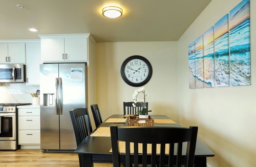 Downtown House | Large Townhouse in Downtown Pismo, Sleeps 12!