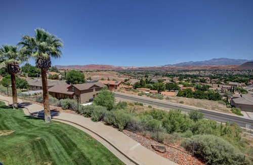 St. George Condo | Las Palmas Resort Luxury Updated Condo | Great View | Fast Wifi | #321