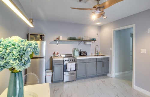 Sunrise Manor Apartment | Las Vegas Oasis 13 Mi to the Strip!