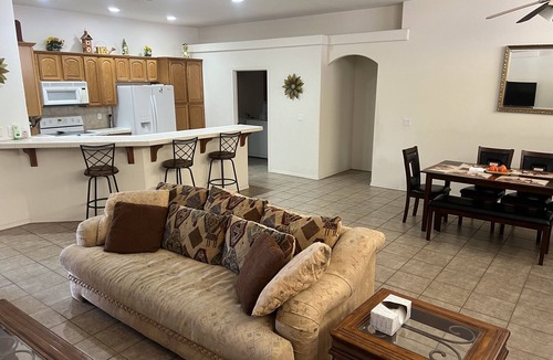 Sunridge Estates House | Laughlin Casinos, Colorado River, and Lake Mohave Minutes away