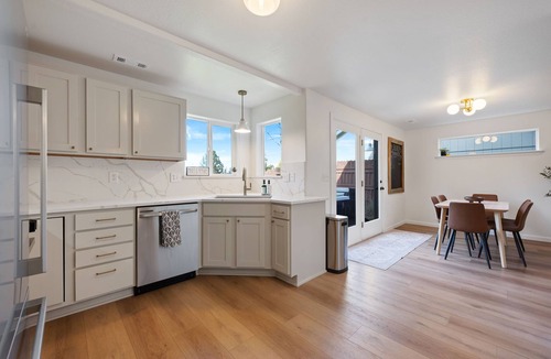Boyd Acres House | Lavacrest Landing-3 bedroom family/pet friendly home in Bend-HOTTUB and GAMES