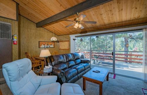 Whispering Forest House | Lazy Bear Lodge