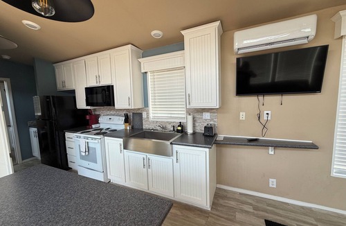 Greenehaven House | Lazy Lookout is your cozy sanctuary and gateway to stunning Lake Powell.