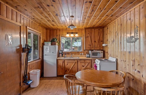Greer Cabin | Lazy Trout Willow Cabin
