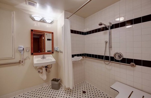 Harbor Hotel | Legendary Luxury Afloat! Near Promenade, Long Beach and Shoreline Aquatic Park