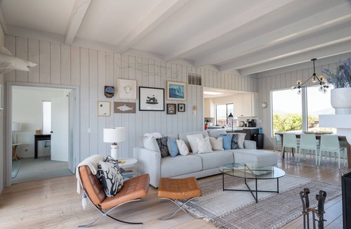 Stinson Beach House | Light & Airy Living on Seadrift Lagoon w/Hot Tub