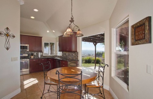 Temecula House | Linda Rosea Hill top Villa Wine Country view home