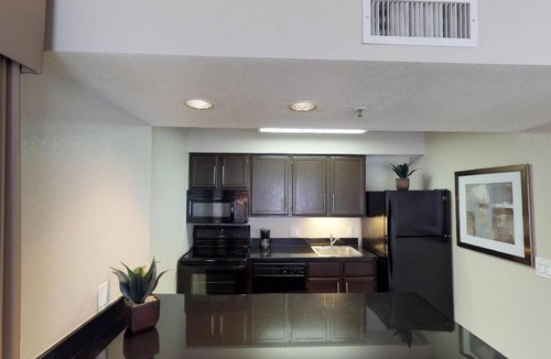 Brea Hotel | Listing photo 3 Units: Pet-Friendly Kitchen Suite 2 mi to Carbon Canyon Regiona