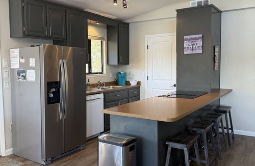 Copperopolis House | Live❤️Love- LAKE TULLOCH Waterfront Condo! 😀😃FUN