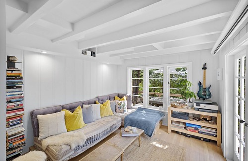 Laguna Beach Cottage | LOCATION!!! 1927 Cottage in Hip District - 5 min walk to beach