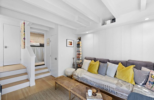 Laguna Beach Cottage | LOCATION!!! 1927 Cottage in Hip District - 5 min walk to beach