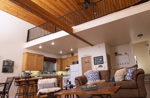 Long Barn Cabin | Lodge at the Lake near Pinecrest/Dodge Ridge *WiFi*