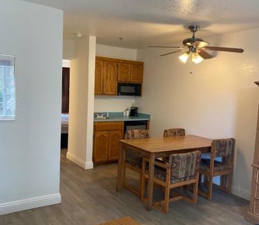 Bullhead City Hotel | lodge on the river