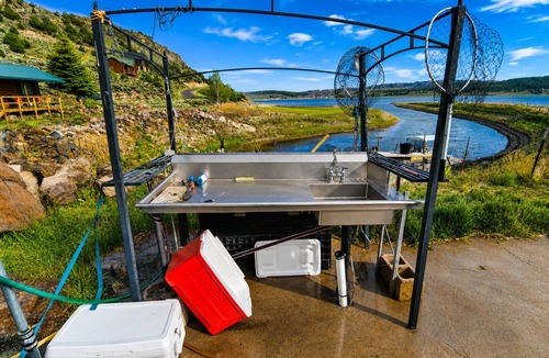 Mammoth Creek Apartment | Loft Suite With Scenic Lake And Mountain Side Views