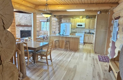 Kings Point House | Log Home with Lake Access and Views of the Missions