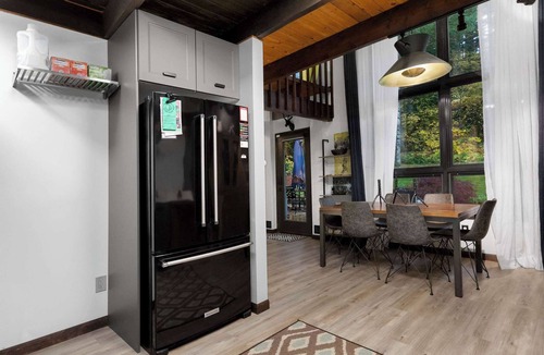 Rhododendron House | Lolowood Chalet - Modern Mt. Hood Forest Escape