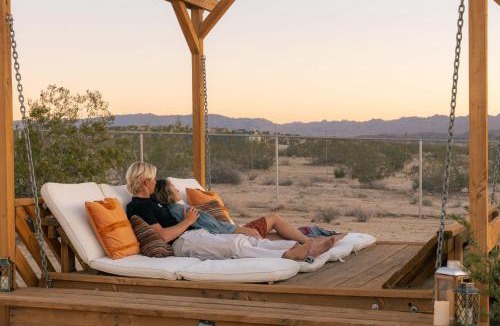Twentynine Palms House | Loma Vista - Pool Spa Outdoor Movies Meditation