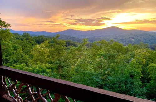 Ridges Over the Lake House | Long-Range Views Game Room Fire Pit Pets