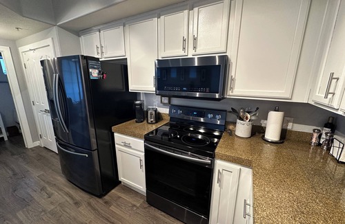 Deer Valley House | Long Term Gem in the North Phoenix Desert, near ample amenities