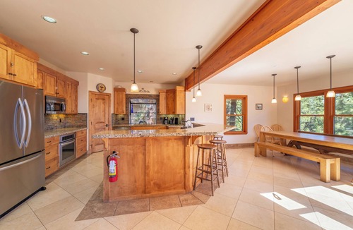 Kings Beach House | Look Out Lodge - On North Shore w/Lake View, Hot Tub, Pool Table and Pet Friendly