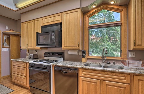 Bisbee House | Lots of Parking & Only 2 Steps Into the Back Door!