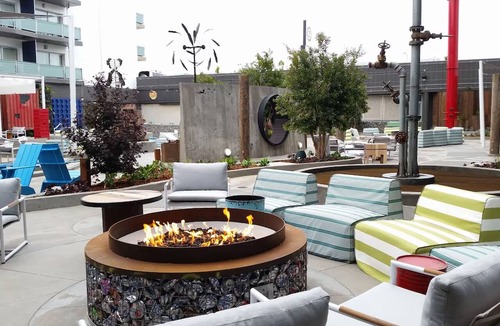 Fisherman's Wharf Hotel | Lounge & Play Near Bay Tours + Fisherman’s Wharf Fun
