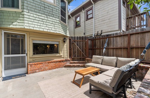 West Alameda House | Lovely 1-bedroom Oasis with Patio/Private Entry