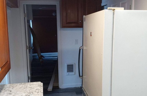 Piedmont Avenue Apartment | Lovely 3-bedroom apartment in Oakland!