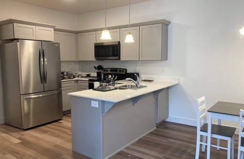 Saratoga Springs Condo | Lovely 3 BR Condo w/Vaulted ceilings, Near Hot Springs & Utah Lake - 30 day min