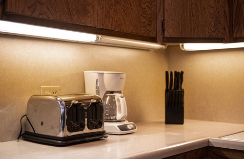Skyland House | Lovely 3BR/2BA near Heavenly. 30 day minimum booking at a terrific nightly rate!