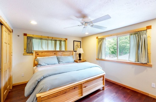 Oak Grove House | Lovely dwelling with riverfront views, large deck, grill, & patio seating