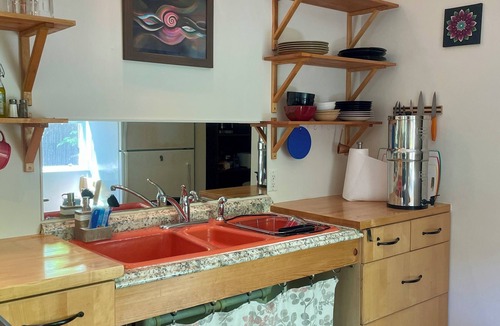 Hyampom Cottage | Lovely guest house in the wilderness of Trinity County along the Trinity River.
