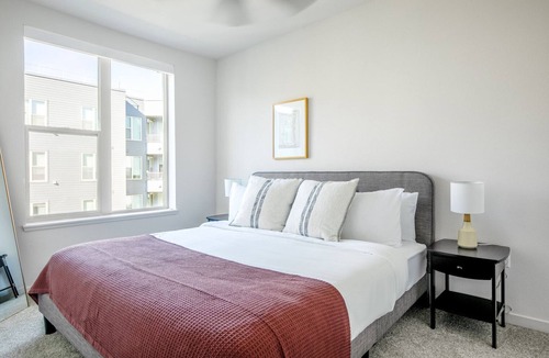 Milpitas Apartment | Lovely Milpitas 1BR w/ Gym, Pool, W/D, walk to mall & BART, by Blueground