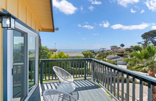 Sunset Cliffs House | LOVELY Ocean View Beach House 3BR Sleeps 9