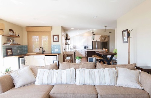 Shell Beach House | Lovely Shell Beach custom home w/epic ocean views