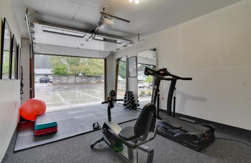 Evergreen House | Lovely Vancouver Retreat w/Home Gym!