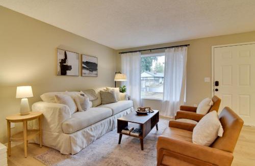 Evergreen House | Lovely Vancouver Retreat w/Home Gym!