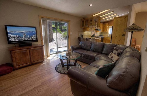 Montgomery Estates House | Lupine Lodge - Newly Upgraded Home (HCH0877)