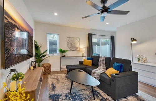 Mid-City Apartment | Lux 3BR w/King Beds & Fire Pit