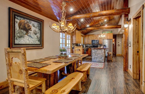 Winter Park Cabin | Lux Lodge EV Game Room Dog SPA AC Fenced Acre Fire Pit Fireplace